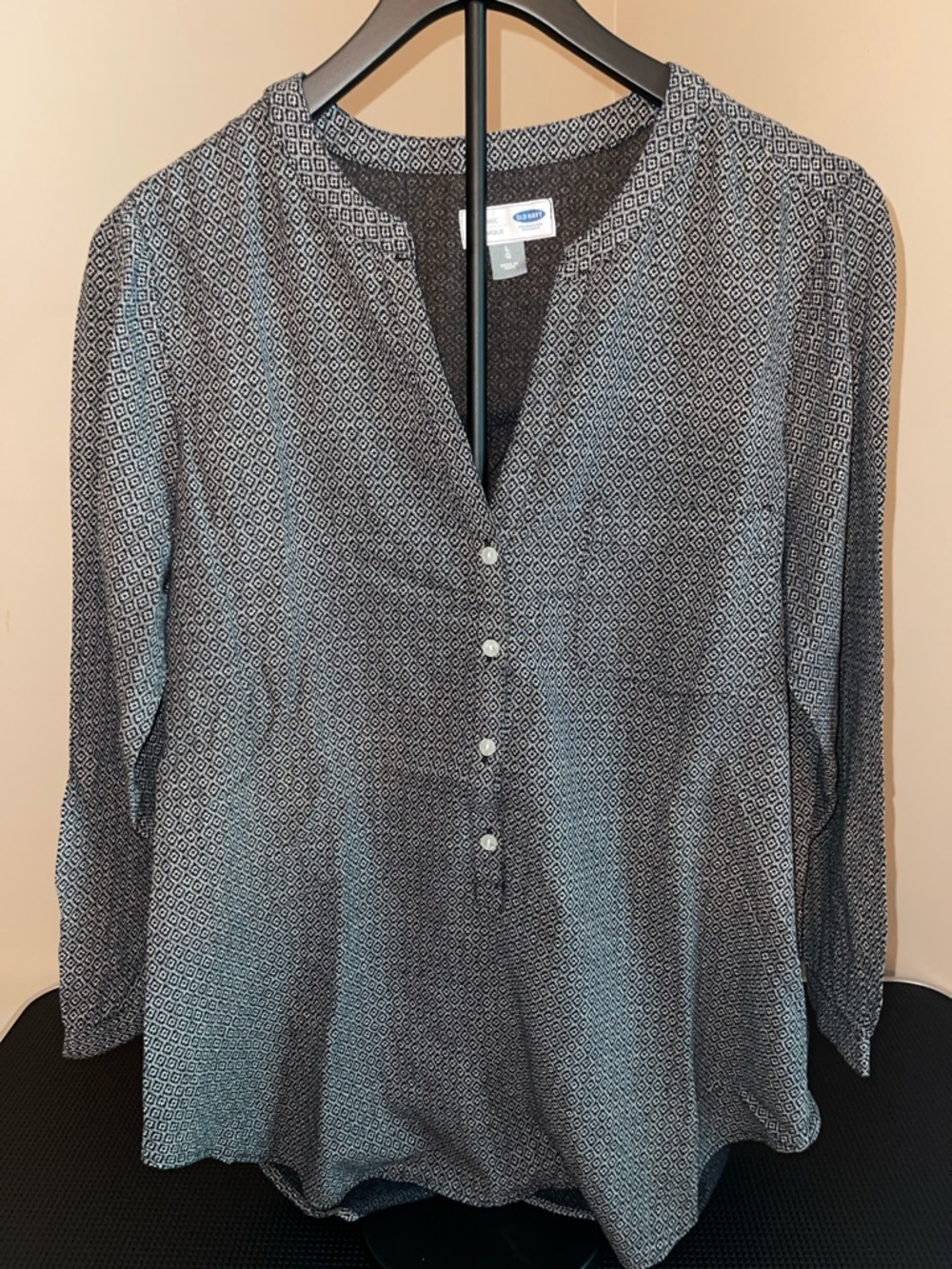 Black Patterned Split-Neck Women's Blouse Tunic Old Navy Large